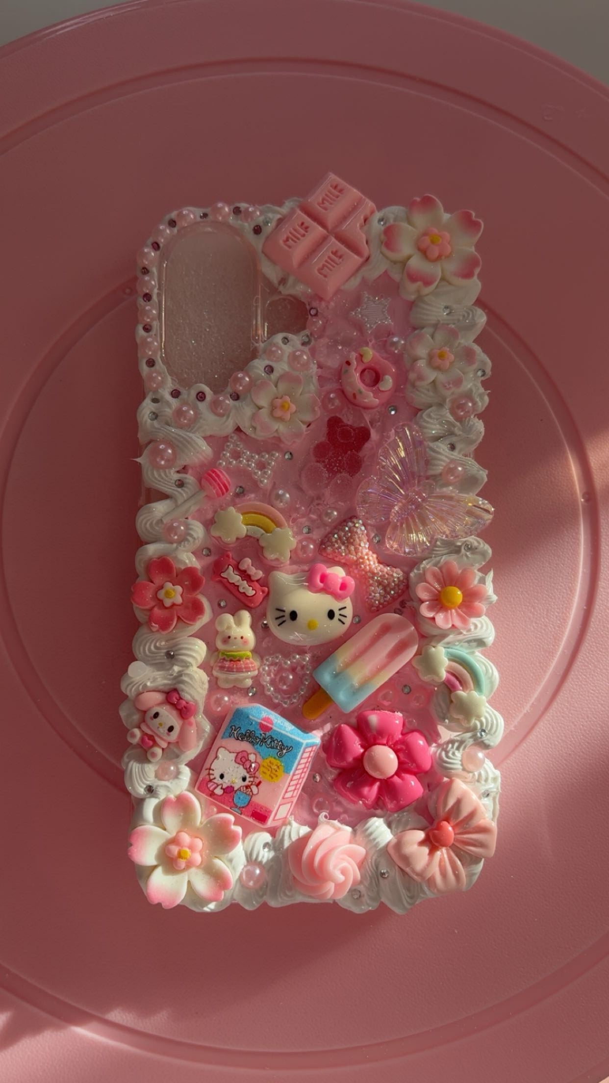 COQUE CHANTILLY ￼