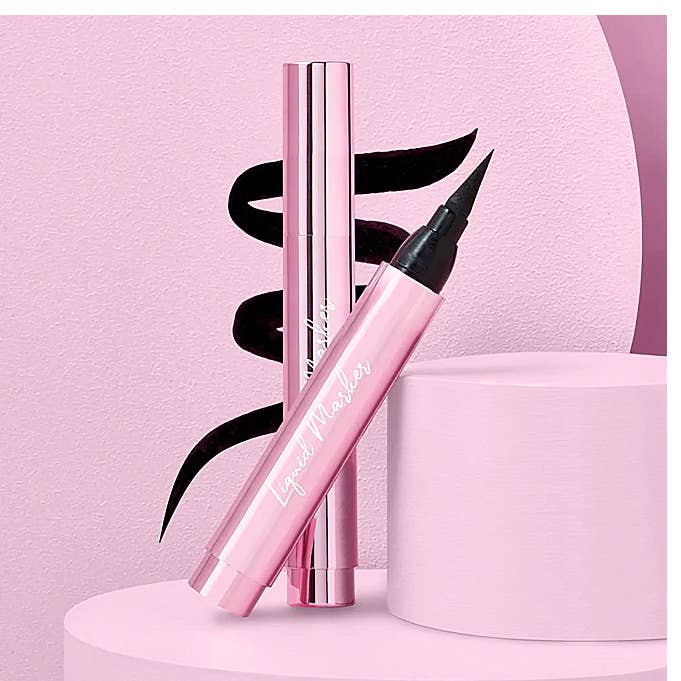 EYE-LINER NOIR SEMI MAT LONGUE TENUE